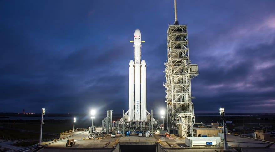 Falcon Heavy opsendt - teknologikritik.dk. Foto: spacenews.com